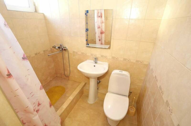 6 местный номер с удобствами № 2