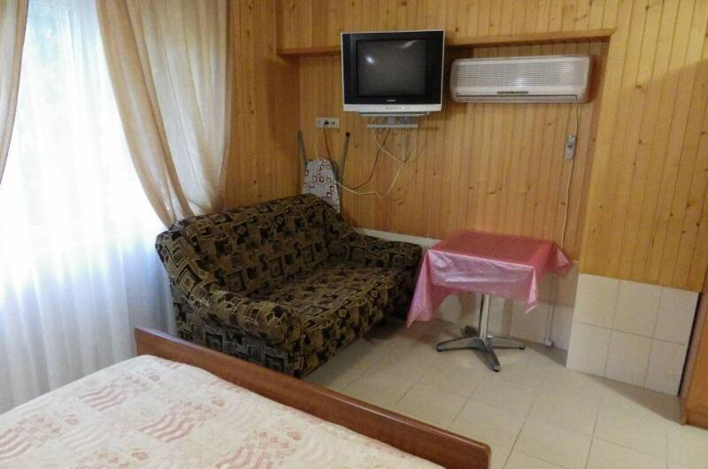 Двухместный номер с двумя доп. местами (№ 4)