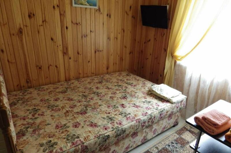 Двухместный номер с двумя доп. местами (№ 6 и № 7)