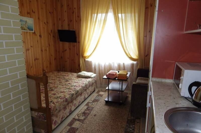 Двухместный номер с двумя доп. местами (№ 6 и № 7)