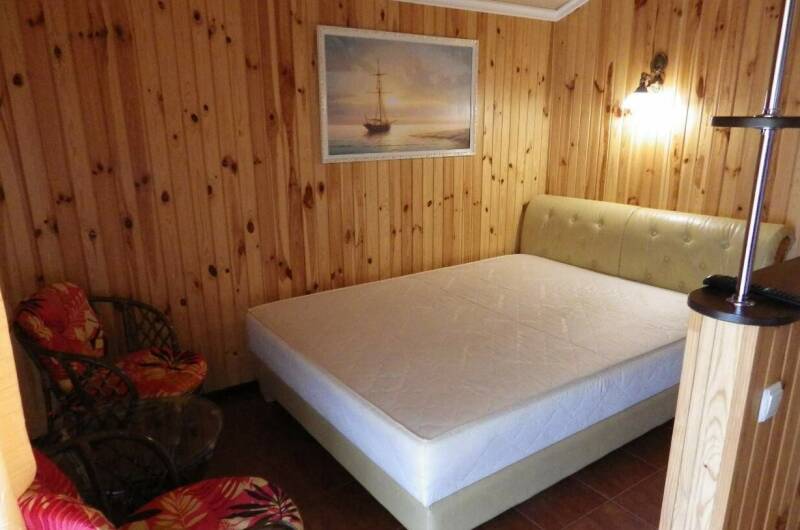 Двухместный номер с двумя доп. местами (№ 8)