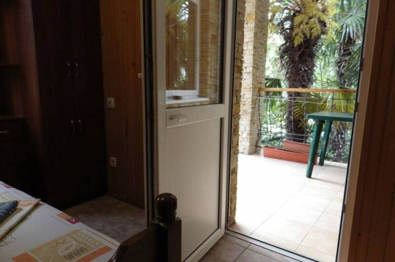 Четырехместный номер № 10 с балконом