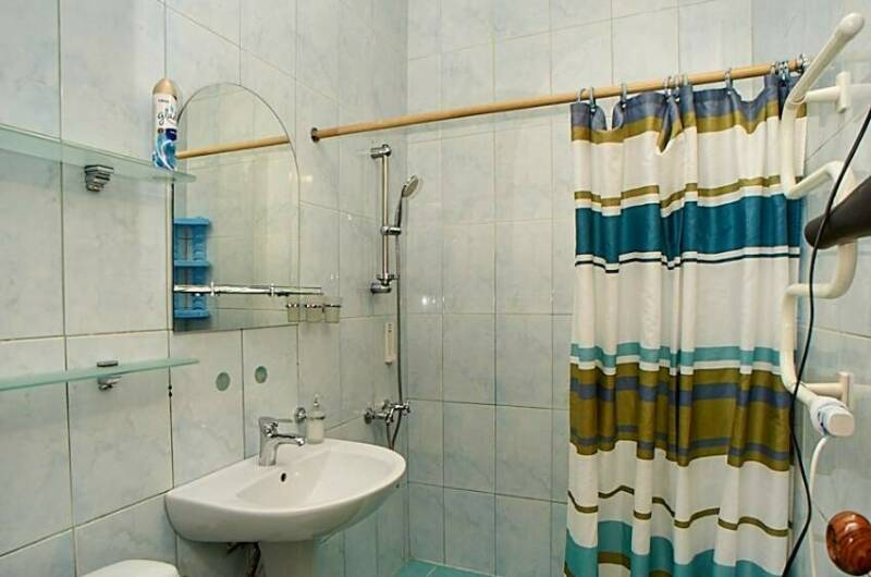 №-2 Эконом, с видом на море