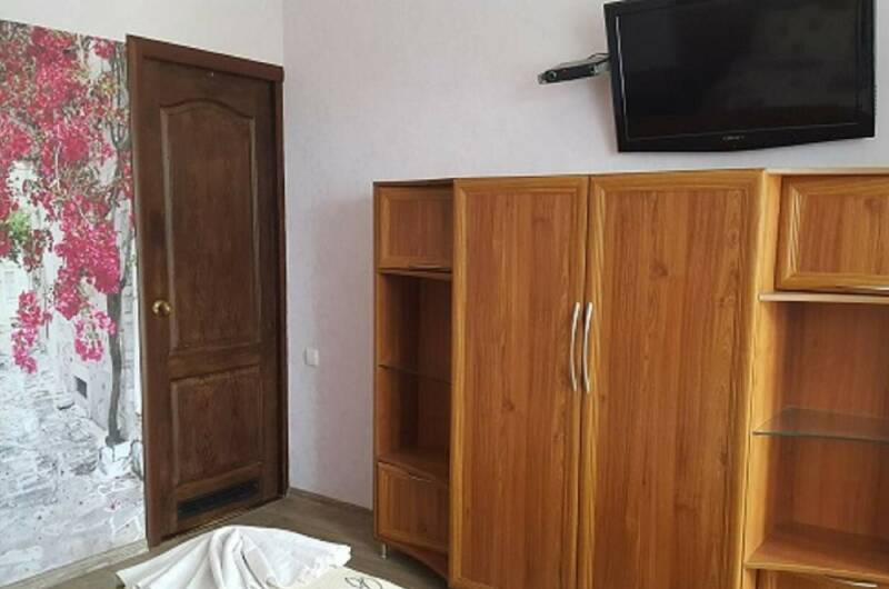 №-2 Эконом, с видом на море