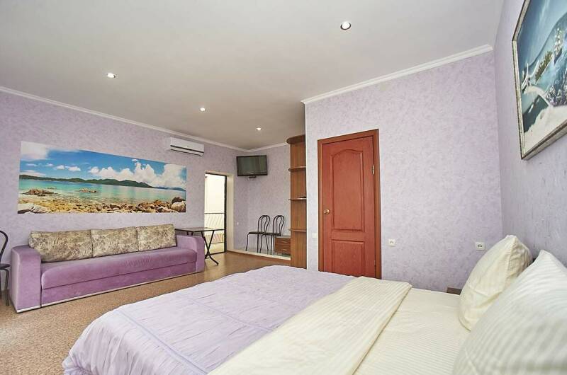 №-8 Полулюкс, 2 этаж с видом на море