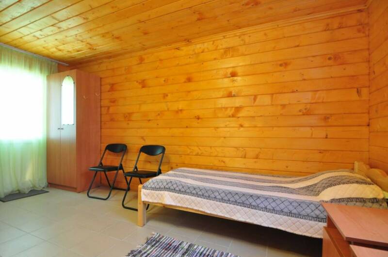 3-х местный деревянный коттедж