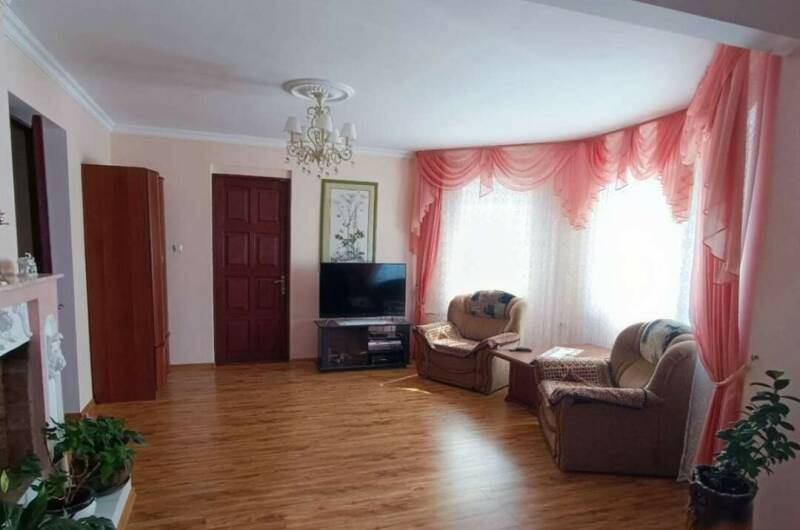 Большой номер ЗАЛ на 4 — 7 чел