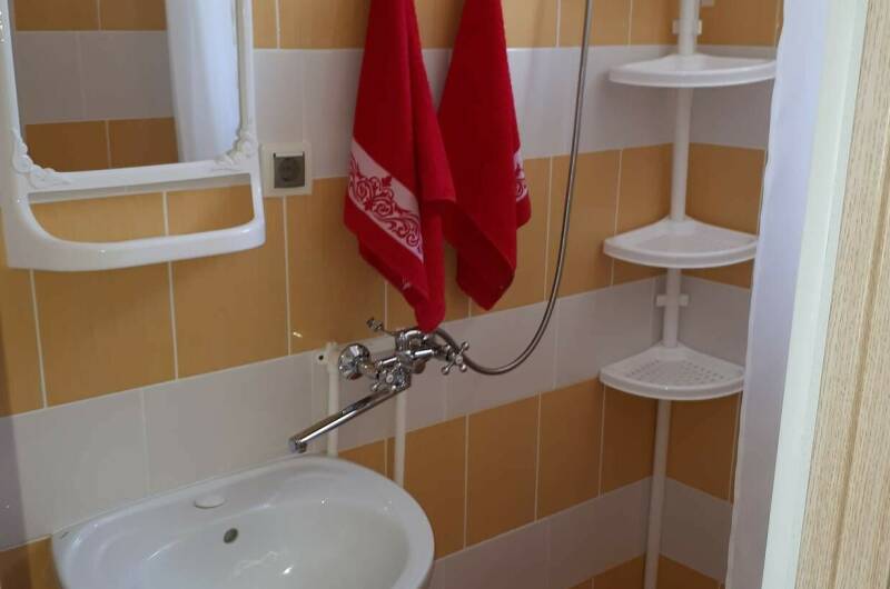 Трехместный