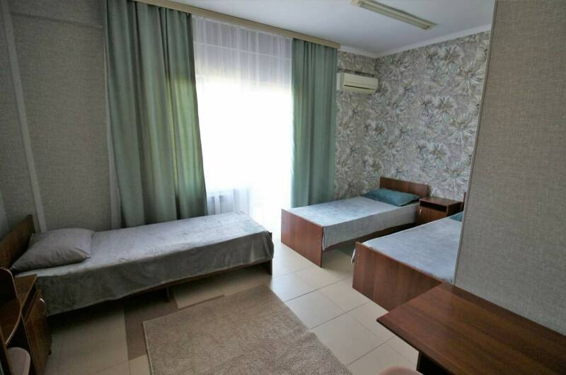 Трехместный стандарт