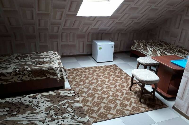 Трехместный мансардный