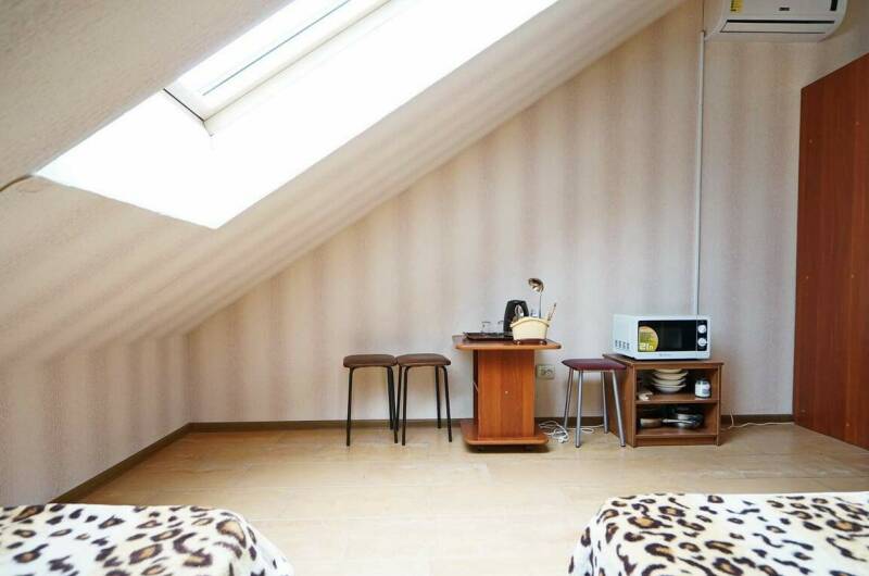 Семейный четырехместный мансардный без балкона