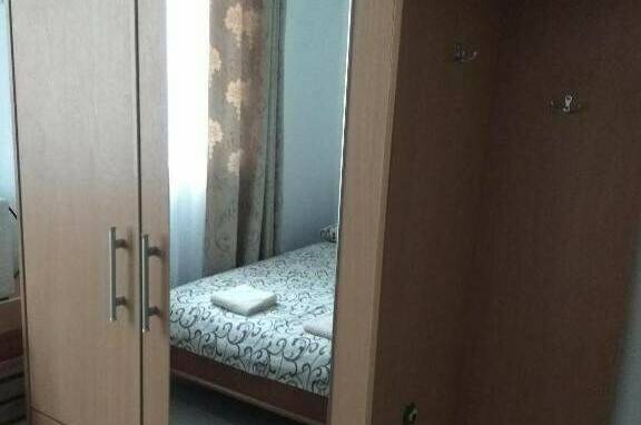 Четырёхместный с двухъярусной кроватью