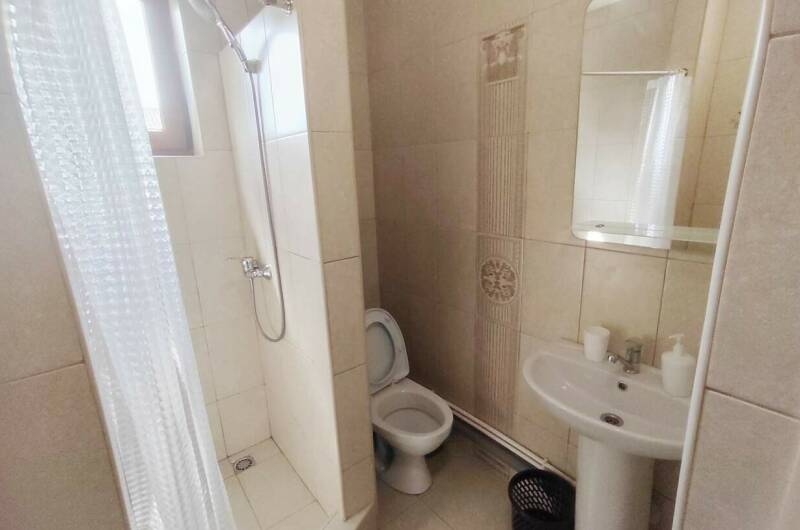 Комната для проживания 4-х человек с балконом