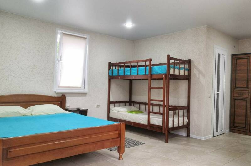 Комната для проживания 4-х человек с верандой