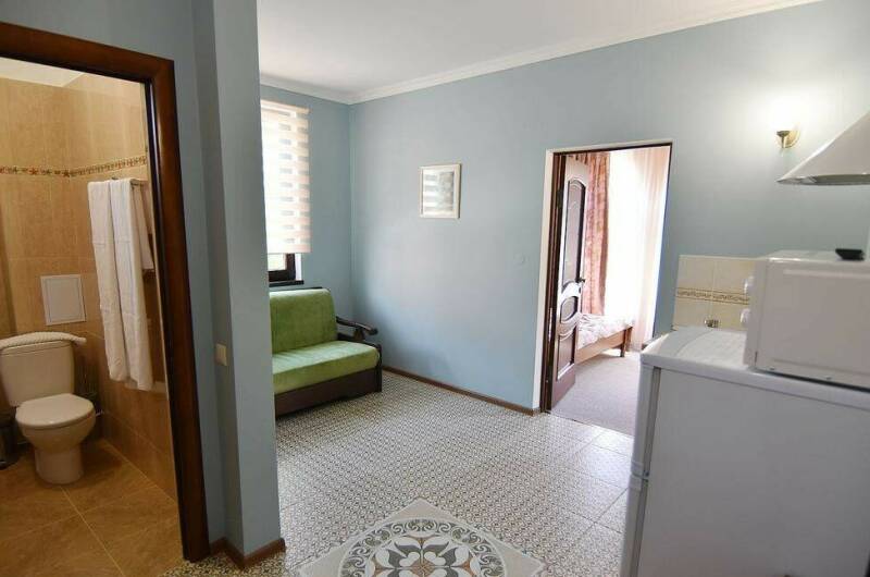 Двухкомнатный «Семейный» с кухней (первый этаж)