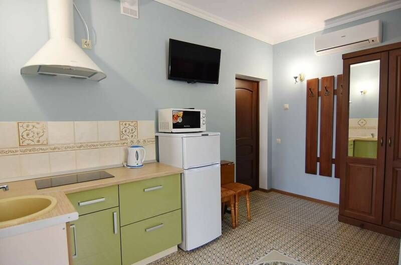 Двухкомнатный «Семейный» с кухней (первый этаж)