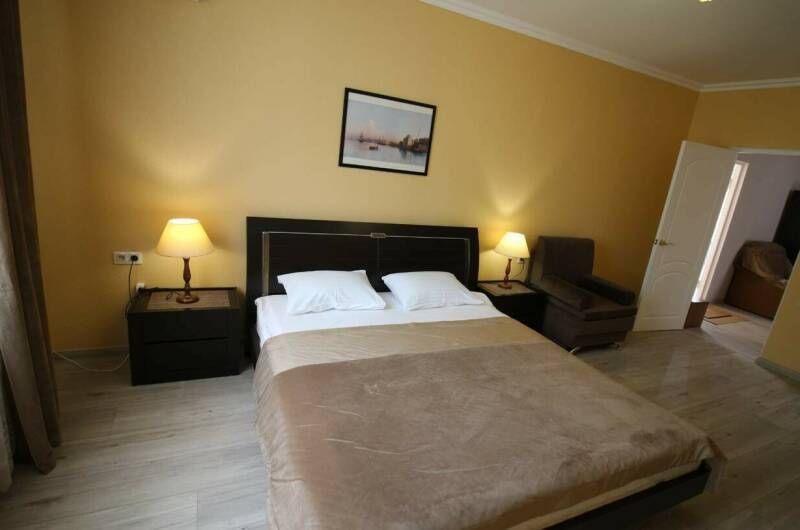 Двухкомнатный номер с удобствами