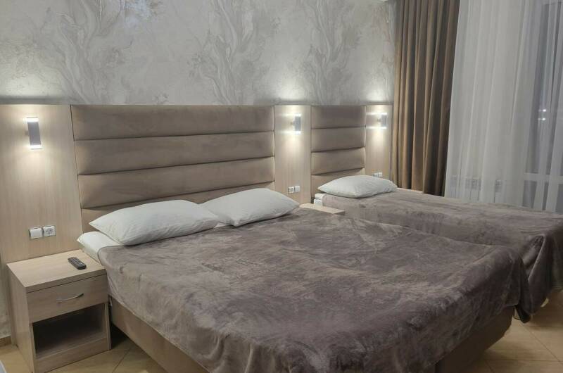 Стандарт 3-х местный с балконом