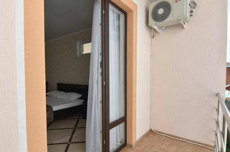 Комфорт 4-х местный с балконом