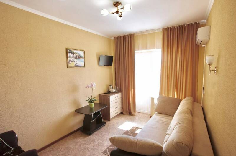 Двухкомнатный 5-ти местный номер «Люкс» c балконом