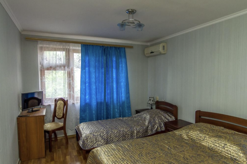 Трёхместный номер без балкона