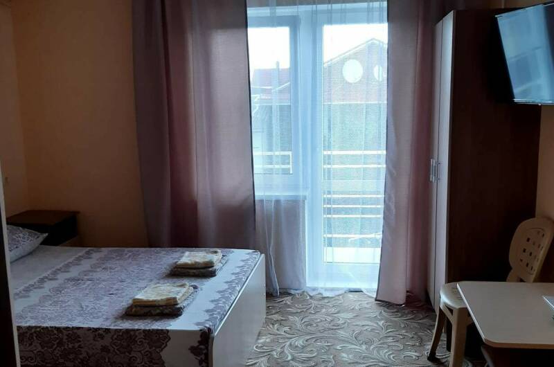 3х местный номер Комфорт с кухней, с балконом