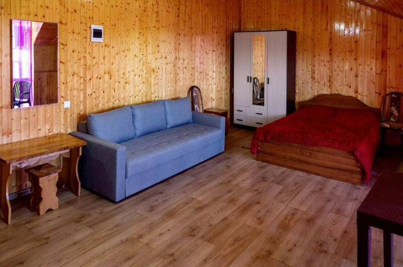 5 ти местный улучшенный номер на 4 этаже