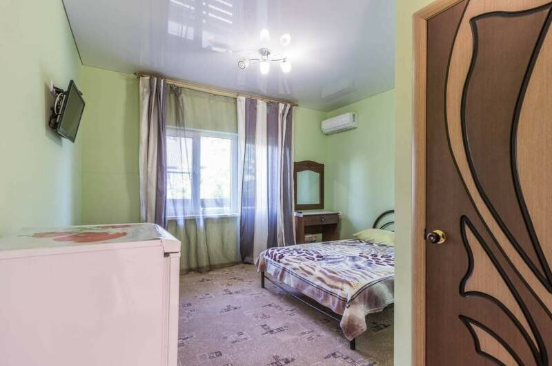 Трехместная комната с балконом