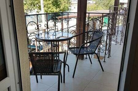 Номер «Двухместный» № 1, 2-й этаж с балконом