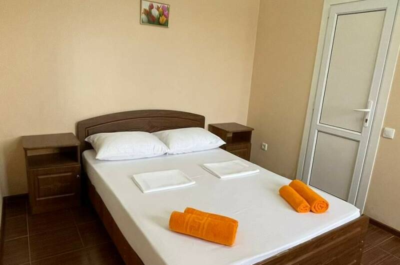 Номер «Двухместный» № 1, 2-й этаж с балконом