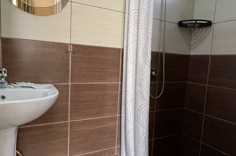 Номер «Трёхместный» № 3, 2-й этаж