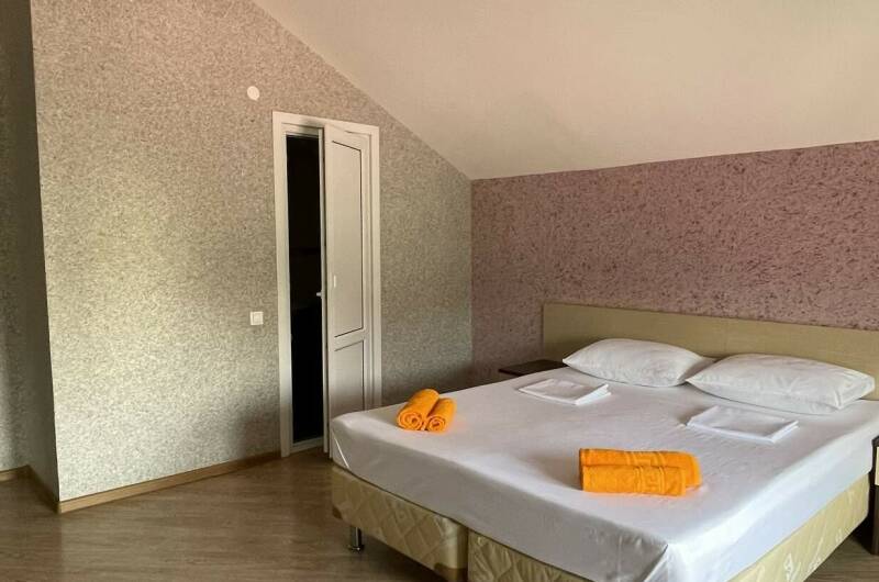 Номер двухкомнатный 3-й этаж