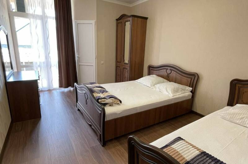 Трёхместный