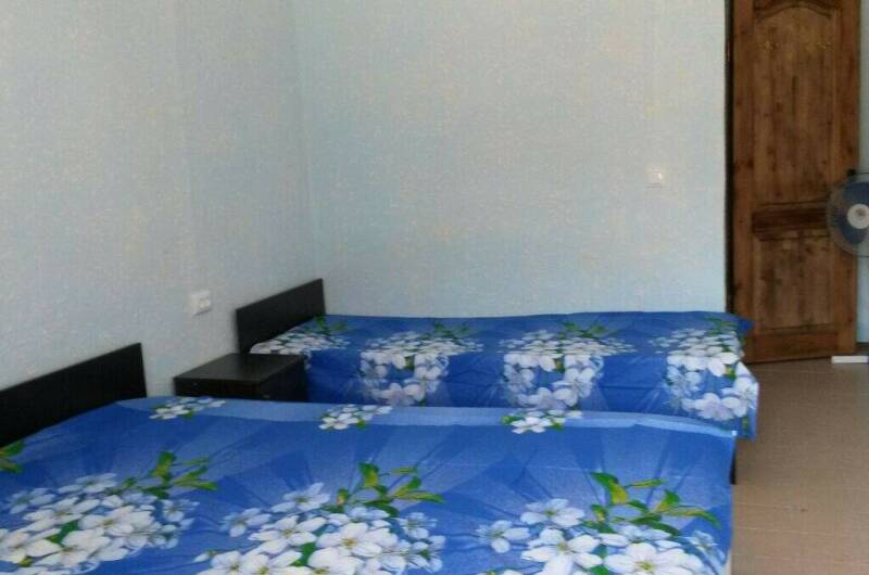 Номер «Стандарт» с санузлом 3х местный