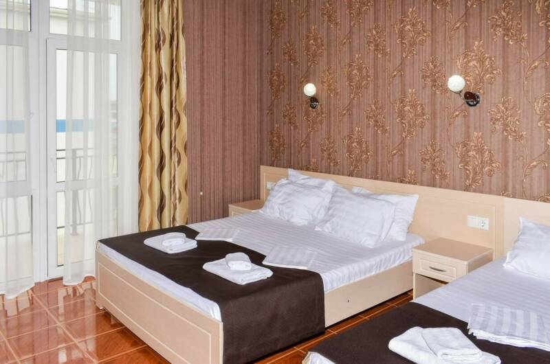 Трёхместный «Стандарт» с балконом