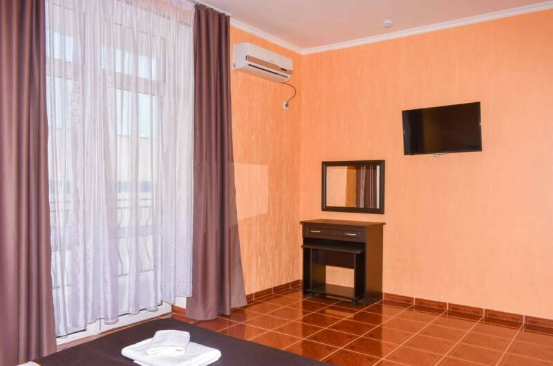 Пятиместный двухкомнатный «Люкс» с балконом