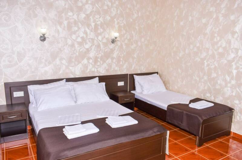 Пятиместный двухкомнатный «Люкс» с балконом