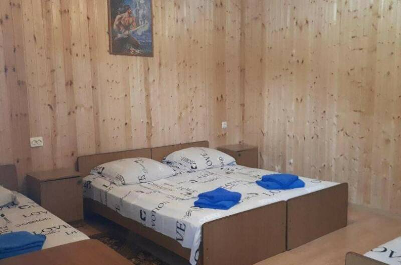 «Бунгало» с видом на сад