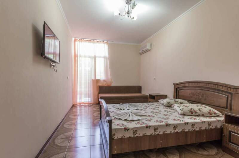 № 1 Трехместный