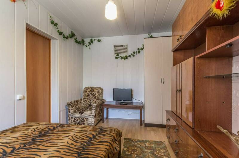 5-ти мест двухкомнатн номер с удобствами и кухней