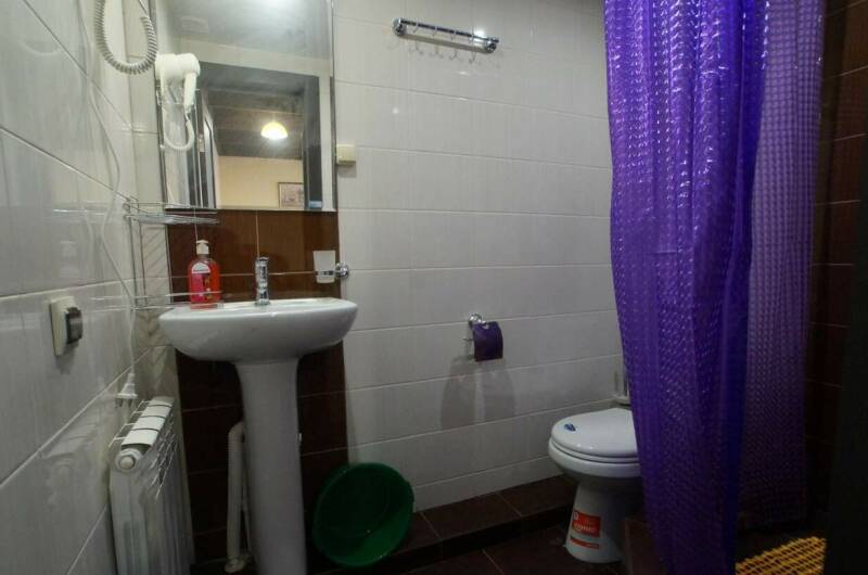 Двухкомнатные апартаменты с кухней коттедж/корпус