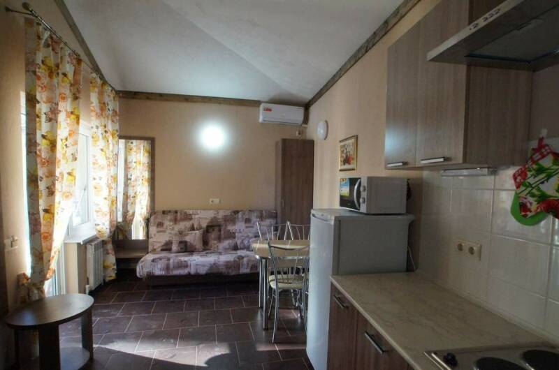 Двухкомнатные апартаменты с кухней коттедж/корпус