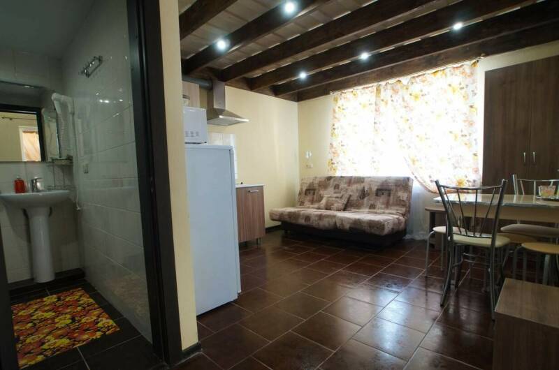 Двухэтажный апартамент с кухней в коттедже/корпусе