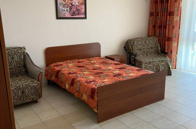 № 1 с индивидуальной кухней и балконом (эллинг 28)