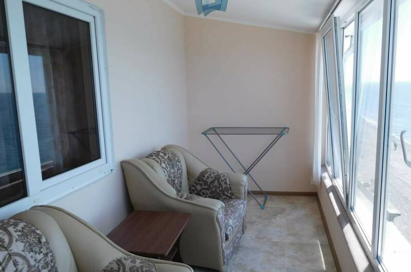 Однокомнатный номер № 5 с лоджией (эллинг 29)