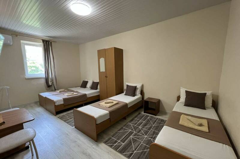 Номер № 2 Четырехместный «Эконом»