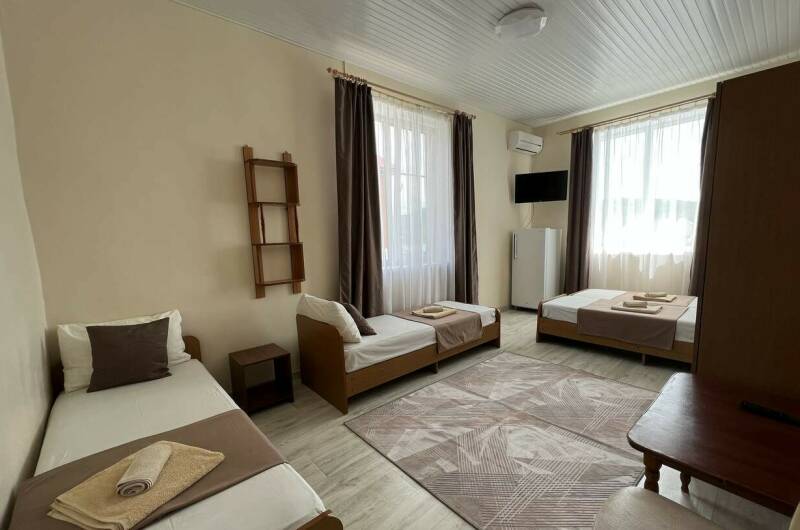 Номер № 3 Четырехместный «Стандарт»