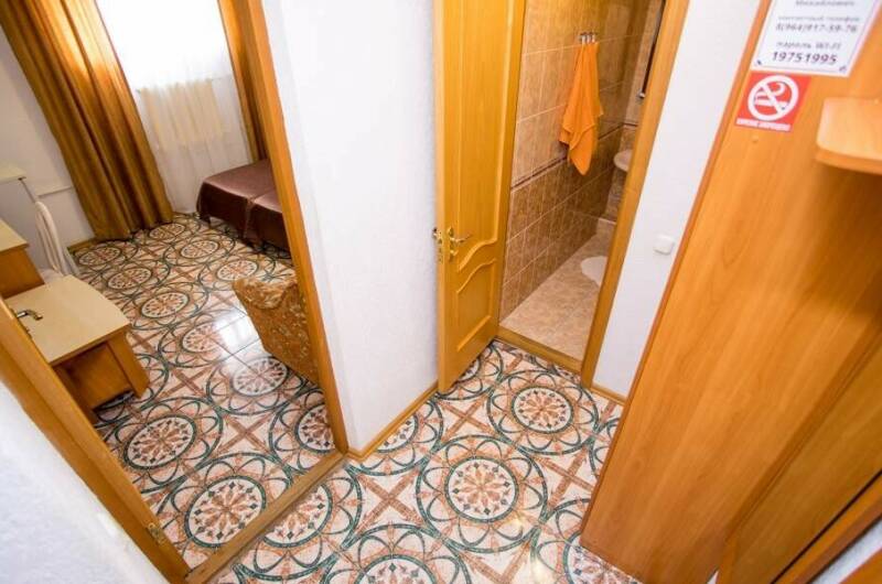 Трех местный полу люкс в цокольном этаже