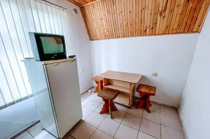 Домик 1-этажный 6-ти местный