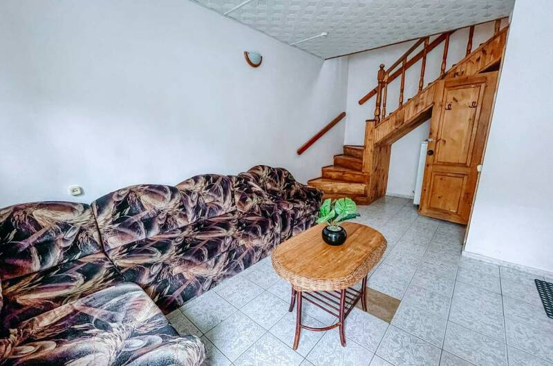 Таунхаус 2-этажный 6-ти местный